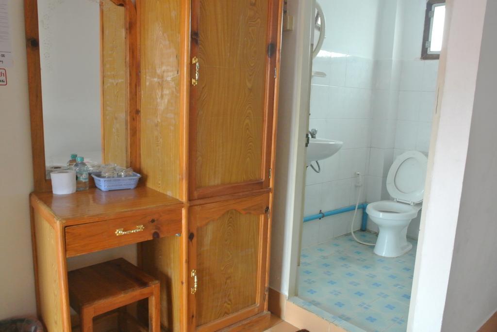Nice Guesthouse Muang Phônsavan Oda fotoğraf