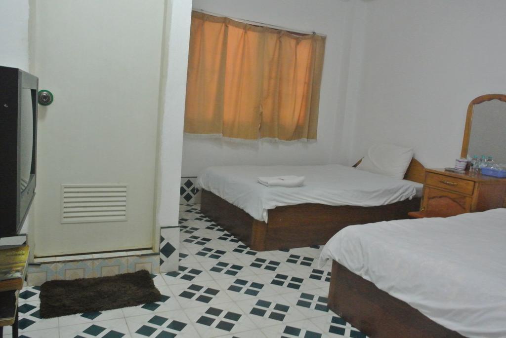 Nice Guesthouse Muang Phônsavan Oda fotoğraf